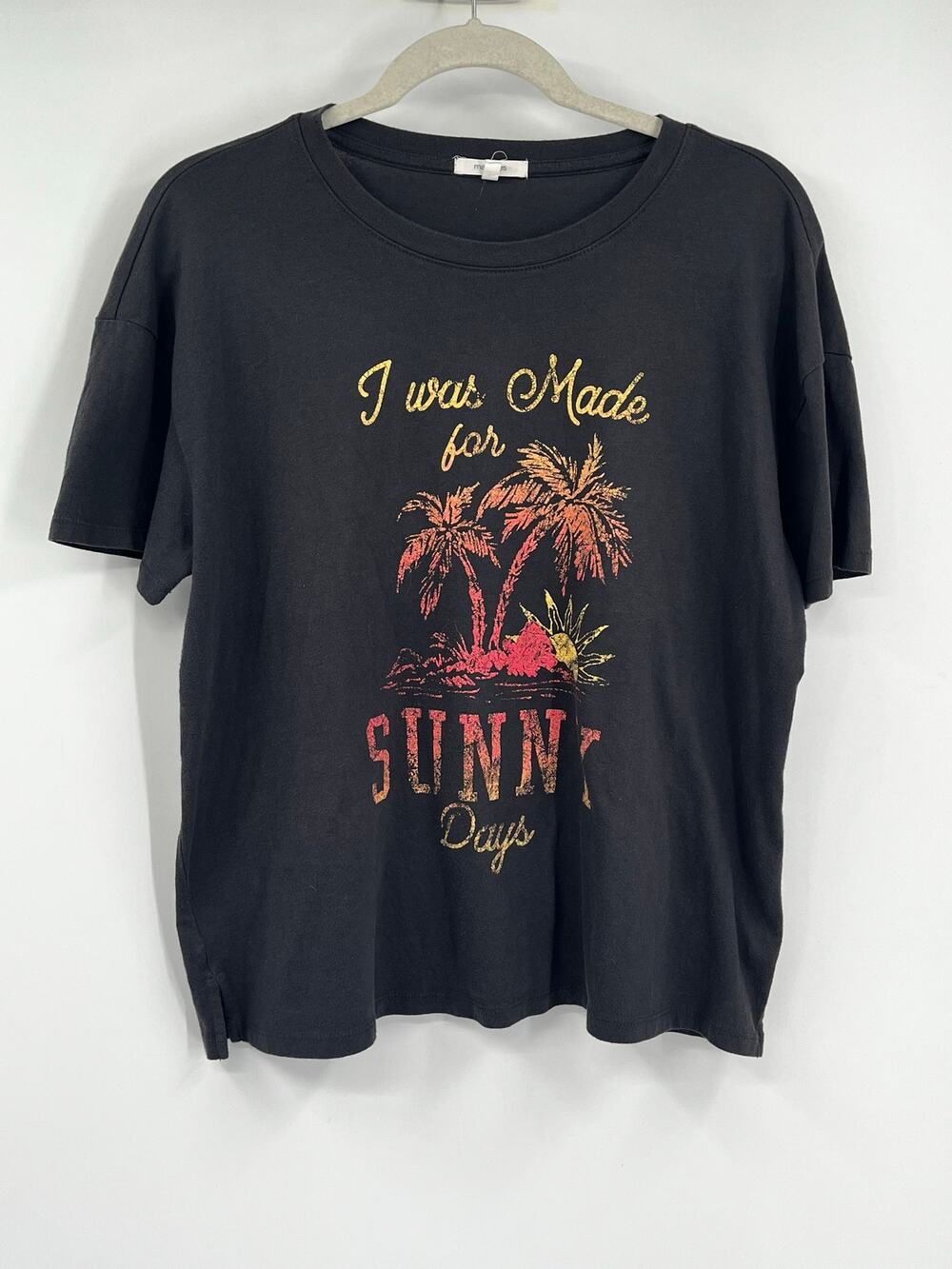 Maurices I Was Made For Sunny Days Graphic Tee Gray Ombre Women’s Large